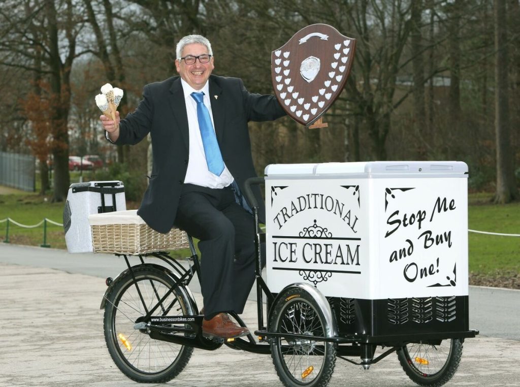 ice cream hand cart